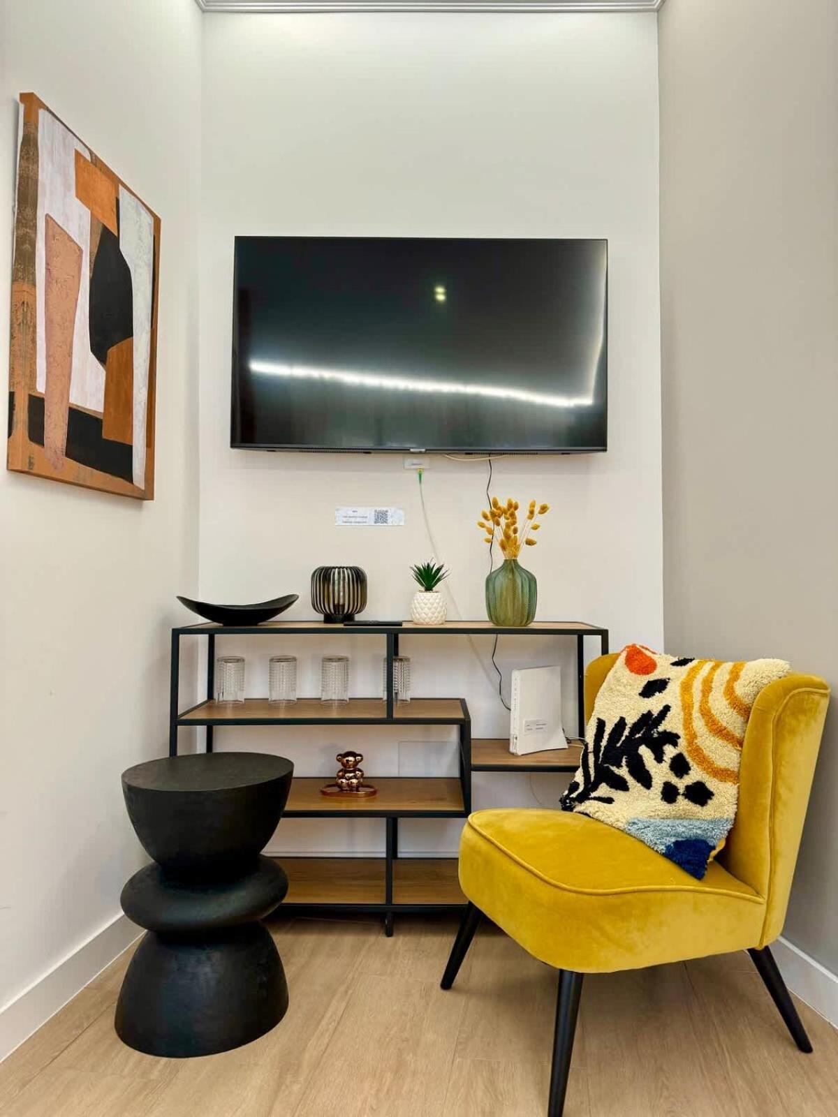 Plaza Mayor Cozy Private Apartment With Ac Madrid Luaran gambar